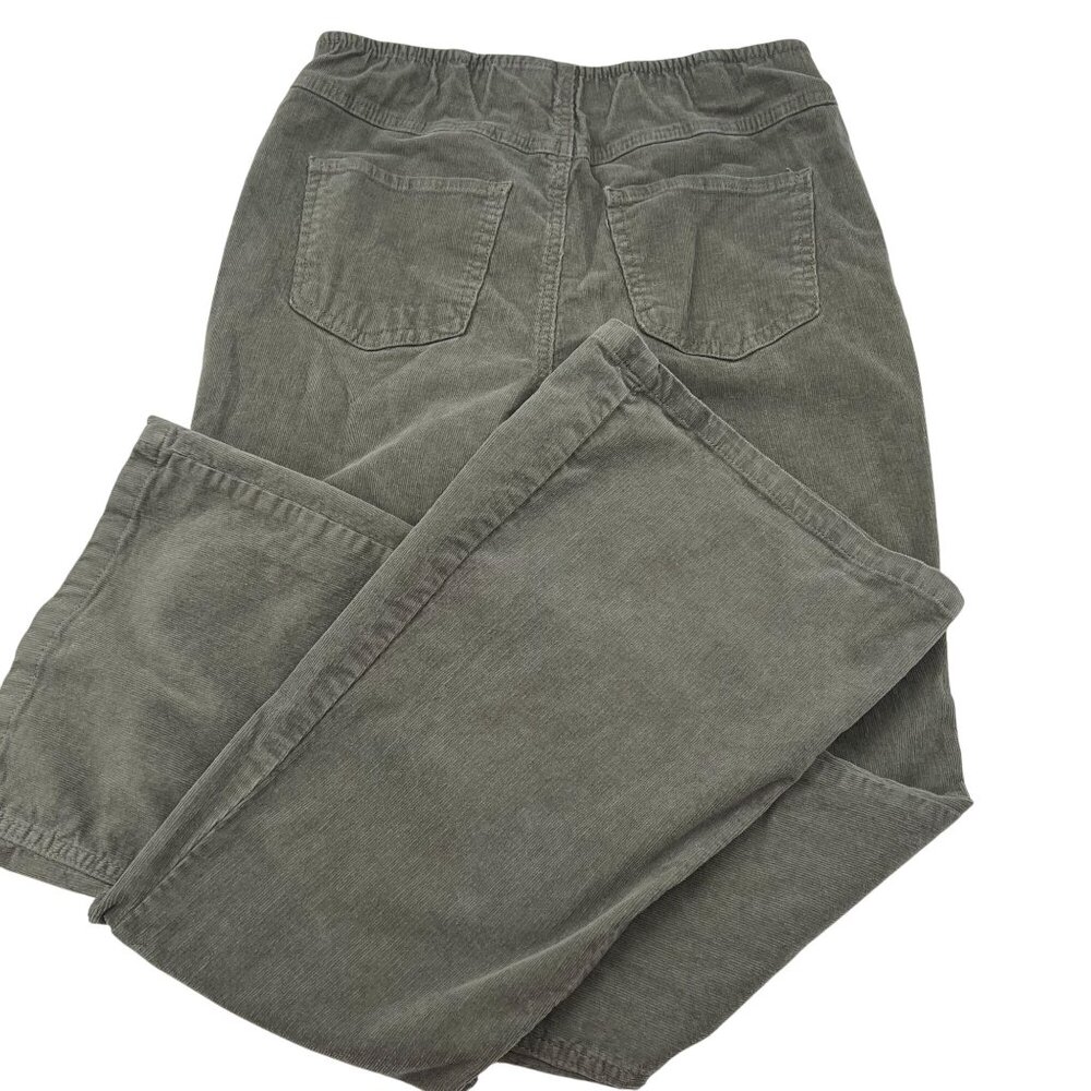 Tinseltown Women's size 9 Pull On Olive Green Corduroy Elastic Waist Pants Flare